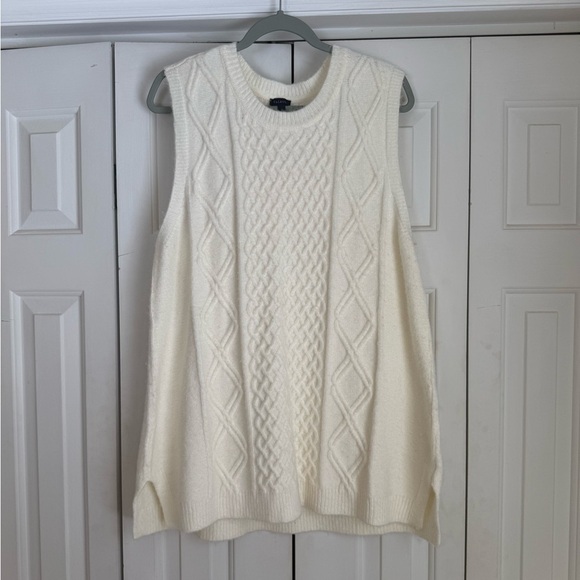 Talbots Sweaters - TALBOTS Women’s Elegant CREAM Cable Knit Sweater Vest Feminine Modern Size Large